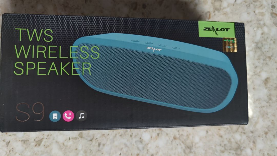 Hàng nguyên seal,chất lượng âm thanh tốt trong tầm giá,mua về bỏ lên xe tải 990kg nghe ổn.