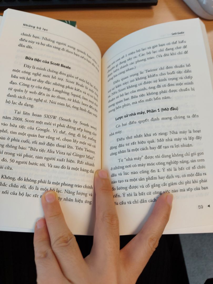 lần đầu mua qua Fahasa và ko có lần 2. sách bụi bẩn gáy, ship siêu chậm. lần sau cứ Tiki Trading mà mua nhé. sách nhỏ và mỏng, đọc chắc nhanh thôi