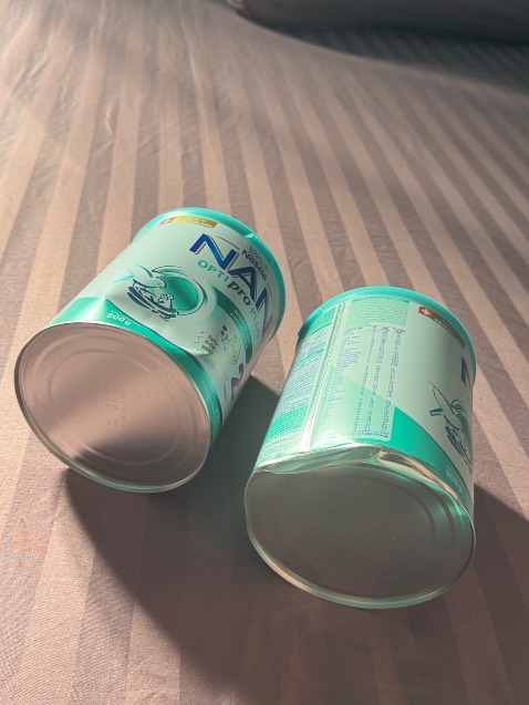 Giao hàng gi mà hộp biến dạng móp méo tùm lum thật không biết có uy tín hay không nữa đây ???