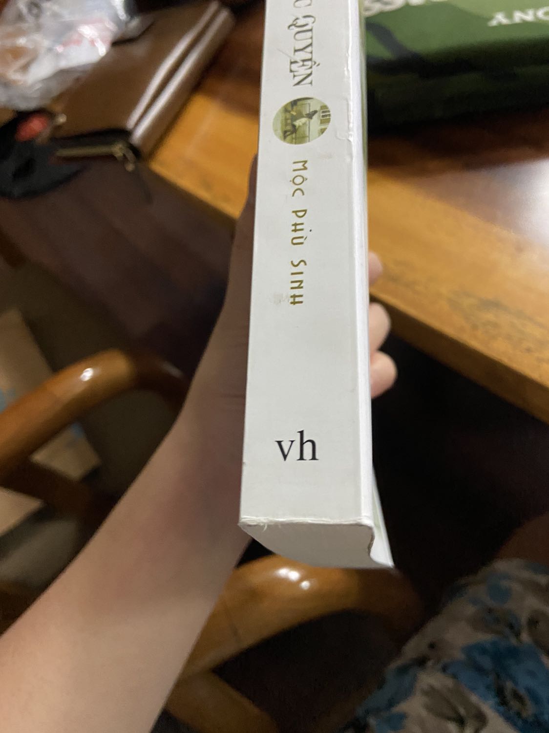 Không có bọc ngoài nên cũng có tí vấn đề nho nhỏ nhưng không đáng kể mấy.