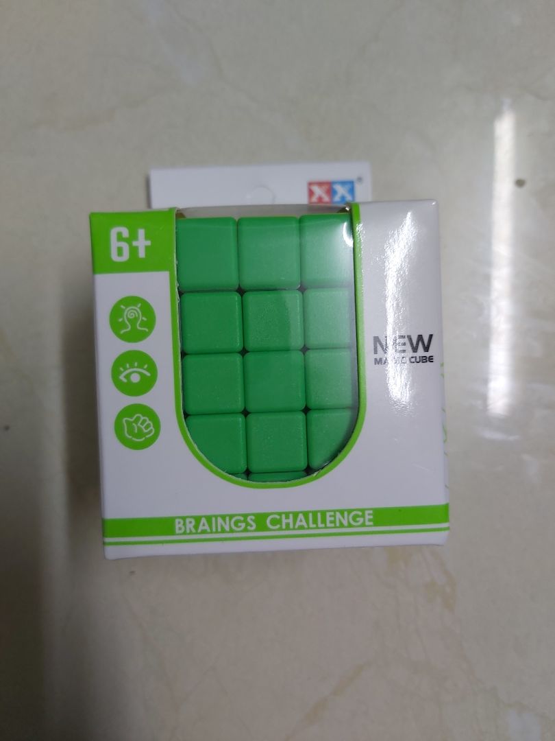 cầm thấy nặng tay, chất liệu có vẻ ok, hàng mang tặng nên ko bóc ra thử được.