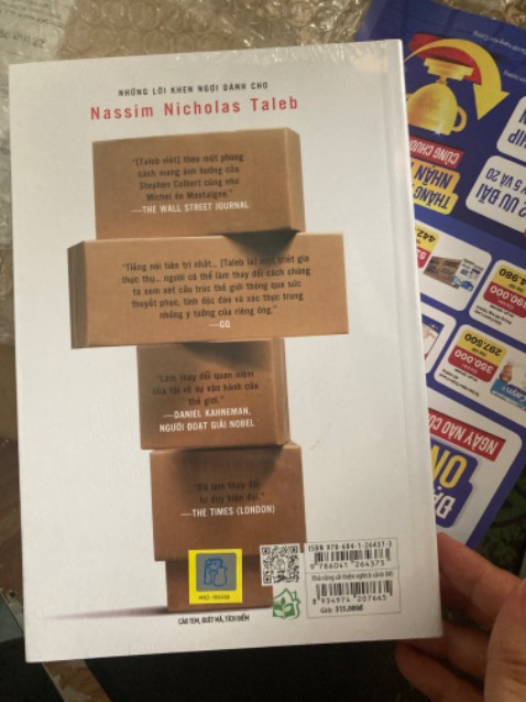 Sách giao nhanh, đóng gói tốt