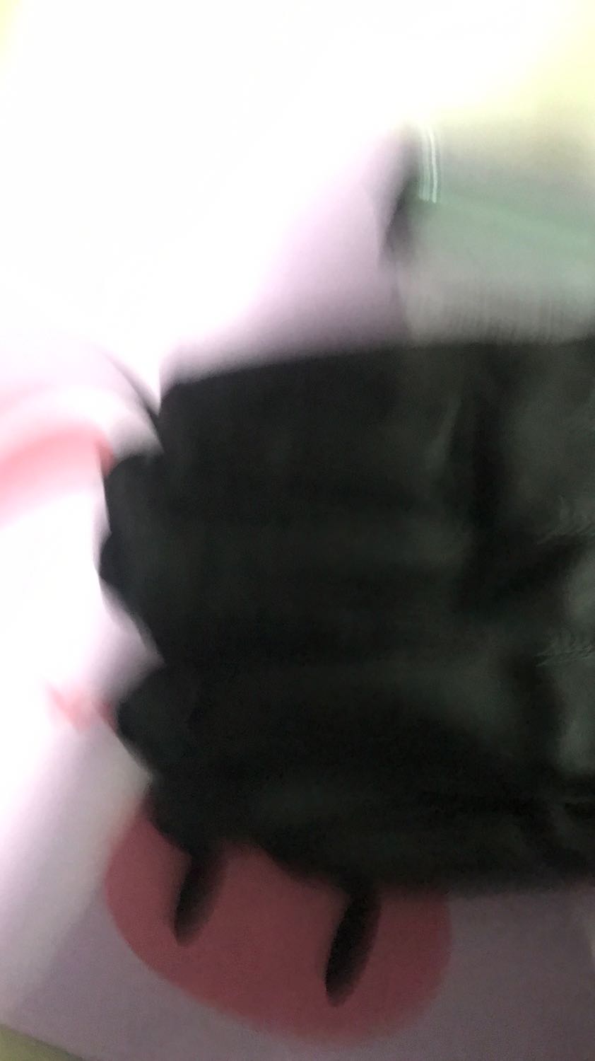 Găng tay quá chất quá đẹp luôn. Da rất mềm và co giãn rất tốt. Đeo ấm thôi rồi luôn. Lớp lông lót bên trong tạo cảm giác ấm mà rất dễ chịu. Cảm ứng điện thoại vuốt vèo vèo không phải nghĩ ngợi luôn. Hàng tốt giao nhanh đanhs giá 5 sao ủng hộ shop.