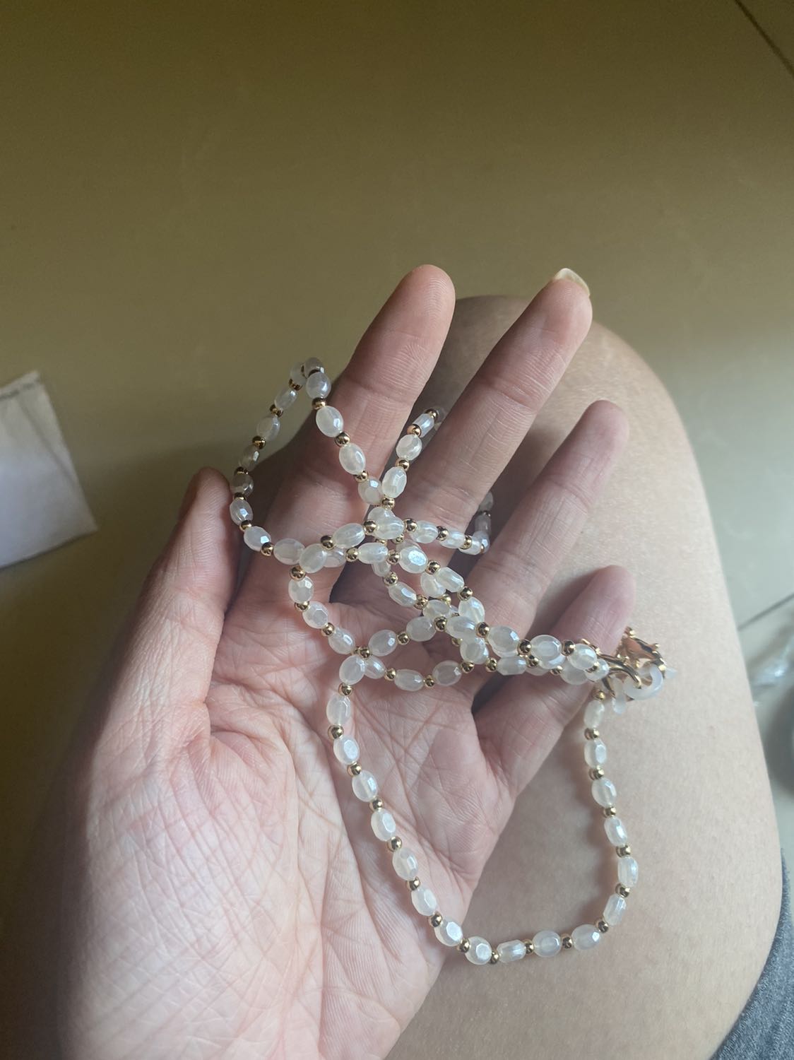 Hạt kiểu này mà 80k là không đáng tiền lắm