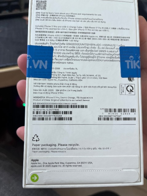 cam sắc nét bộ nhớ siêu khủng rồi. cu em này cứ bị mê..