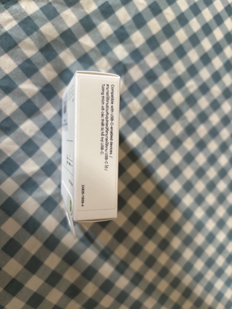 Nghe như EarPods xưa giờ thôi, đầu type C hơi to so với đầu 3.5mm của bản gốc. 
Chưa thử với Windows, máy Samsung thì dùng dc, hỗ trợ mấy phím bấm nghe gọi, chuyển nhạc đồ luôn, máy Android khác chắc cũng dùng dc đó.