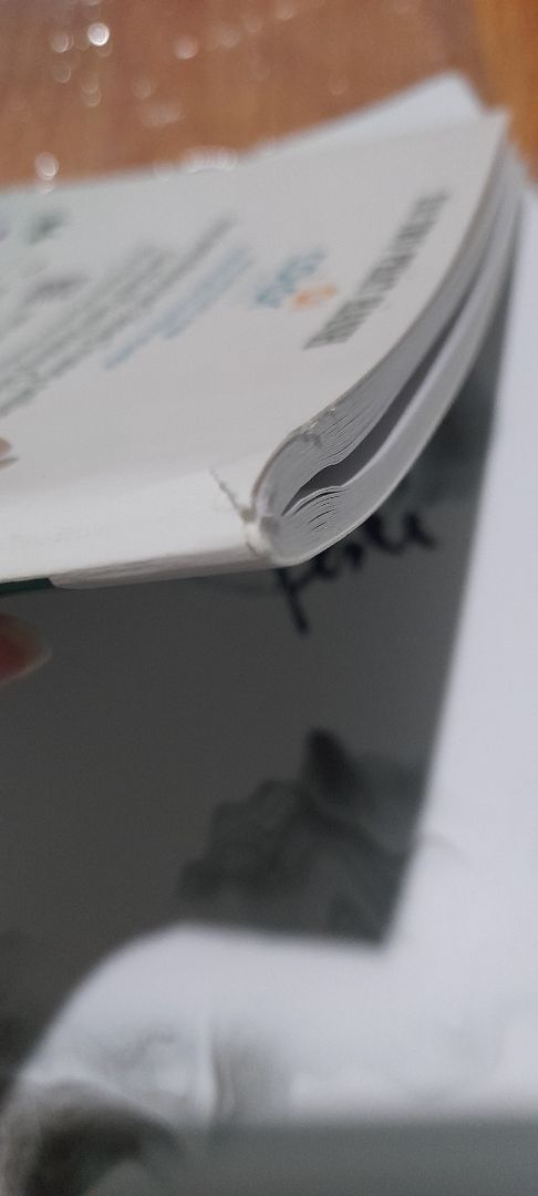 chỗ bị rách kh bt là mình lỡ làm hay nó bị vậy nữa nhưng đóng gói ổn khoảng 1 tuần là giao tới r chất giấy dày viết dc bút lông chỗ bị rách kh bt là mình lỡ làm hay nó bị vậy nữa nhưng đóng gói ổn khoảng 1 tuần là giao tới r chất giấy dày viết dc bút lông