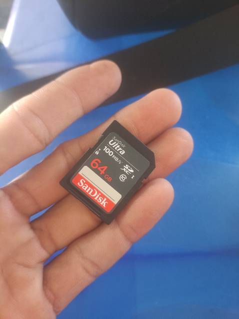 Hàng bị lỗi ạ shop trả lời ạ