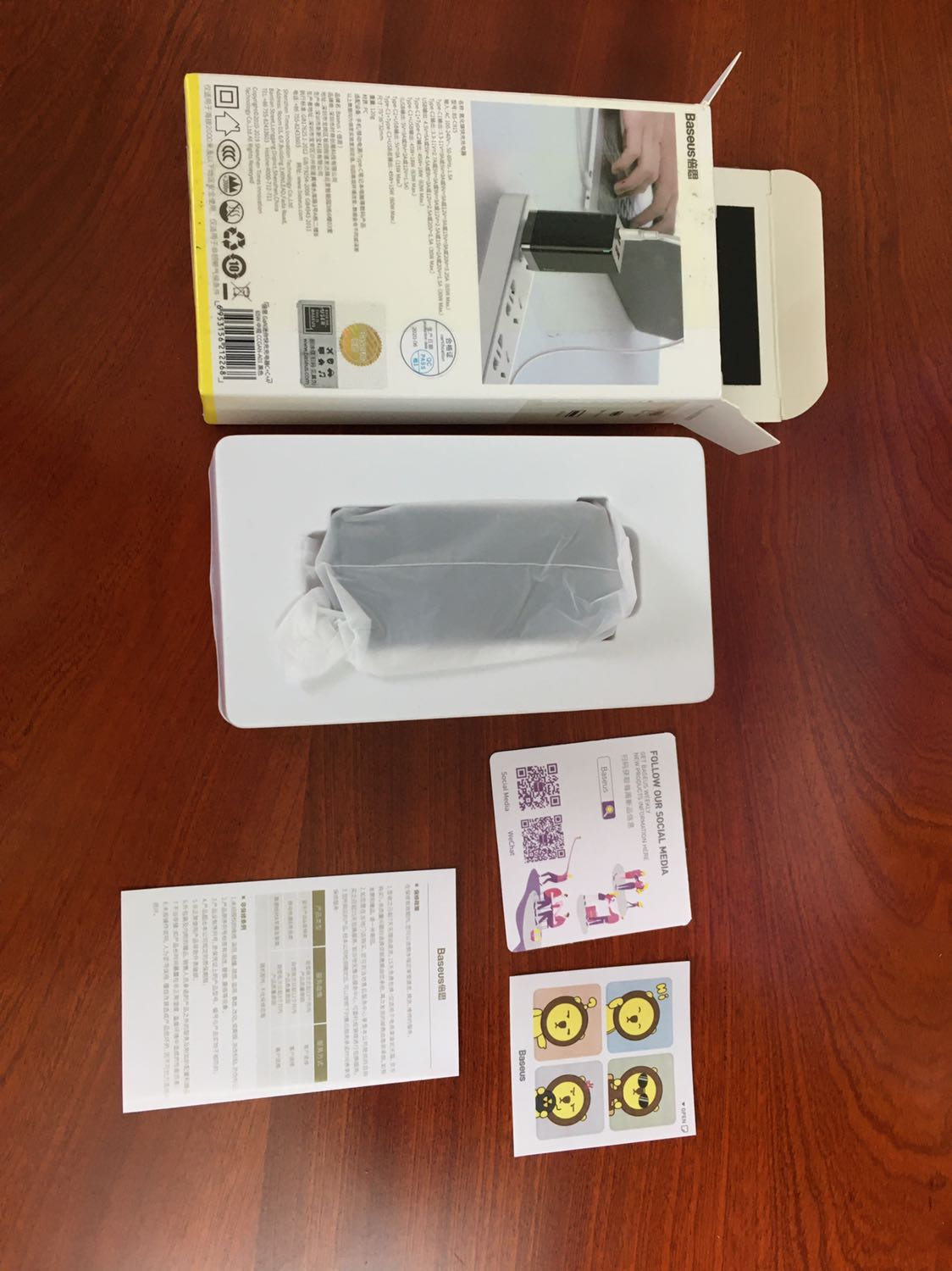 Hãng chính hãng, nhỏ gọn, cầm rất đầm tay (kiểu cảm giác cầm đồ xịn)
Chất lượng thì time sau mới đánh giá đc. 
5 sao cho sp và dịch vụ tiki