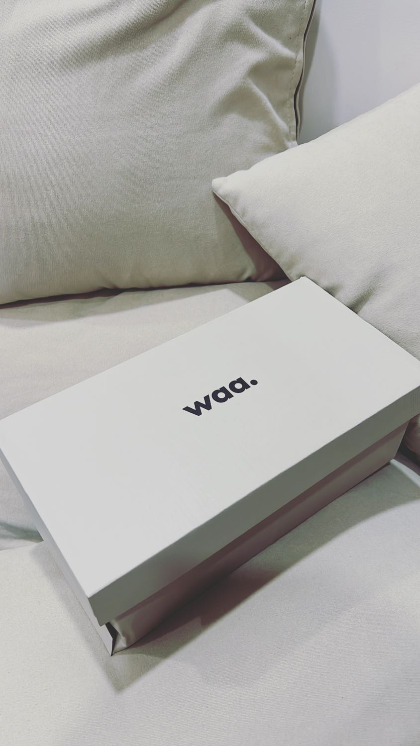 đóng gói đẹp tinh giản mang khá êm chân và giao hàng rất là nhanh lun 🙆‍♂️