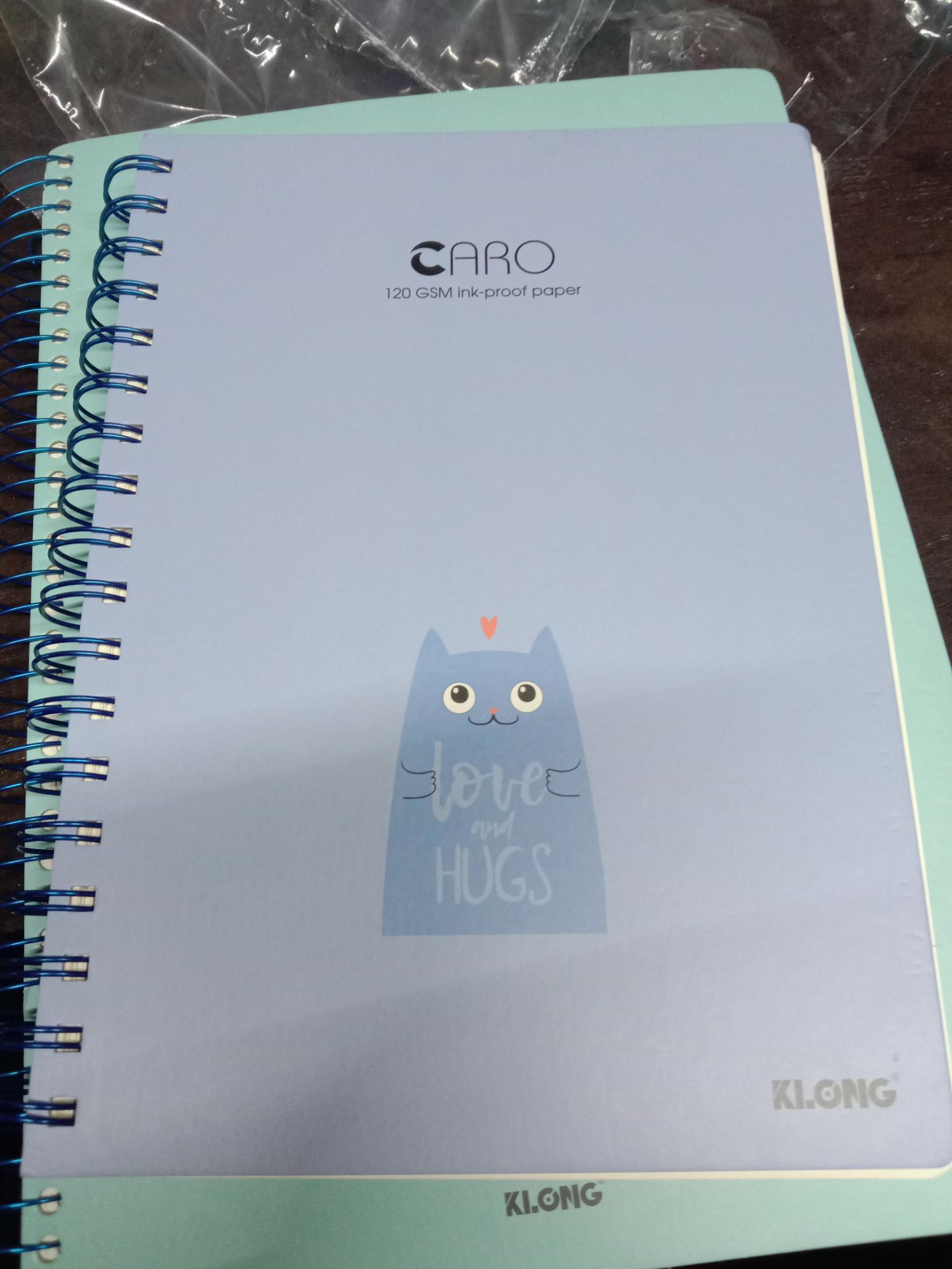 sổ đẹp lắm, giấy viết không lem, gói hàng rất chắc chắn, rất đáng tiền mưa