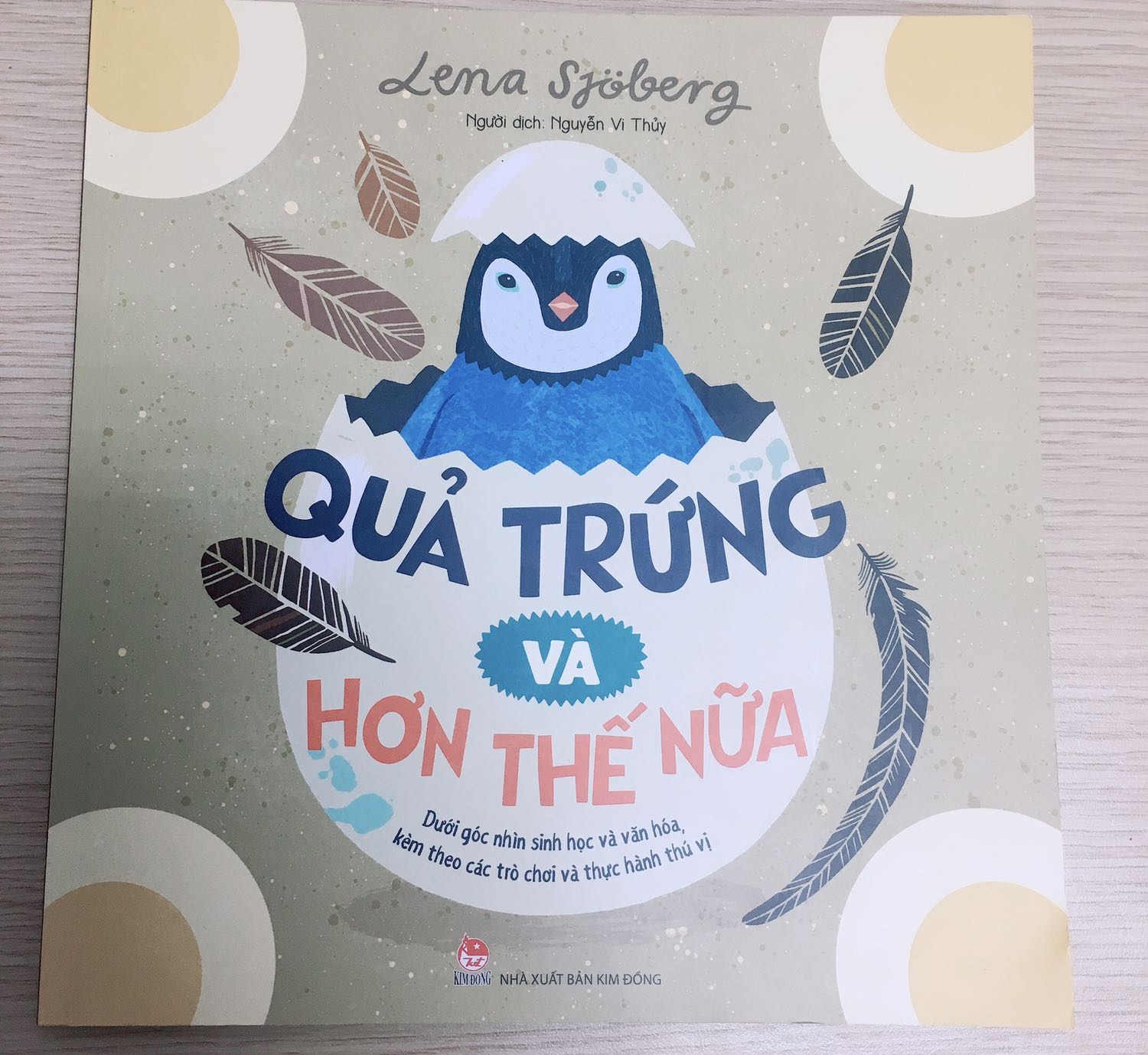 Mua 2 quyển và thấy rất hay ,bổ ích . Sẽ là một trong những kiến thức rất hữu ích cho bé . Thậm chí là có cả những điều chưa chắc phụ huynh đã biết