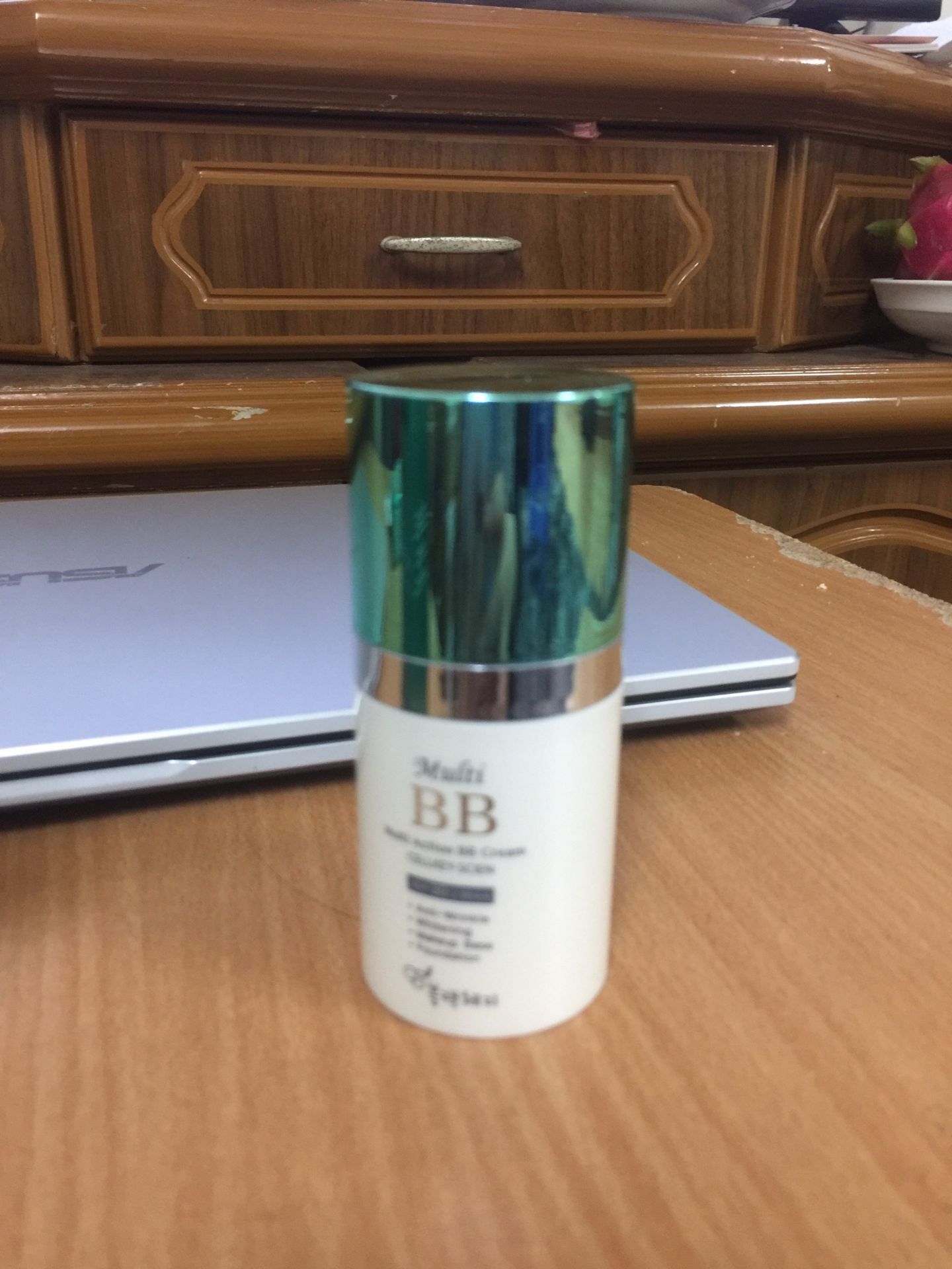 shop nhiệt tình kinh khủng, giao hàng nhanh 2 ngày đã có rồi. sản phẩm dùng thích che khuyết điểm nhìn kì diệu cực luôn ý nói chúng thích lắm luôn ưng quá nè