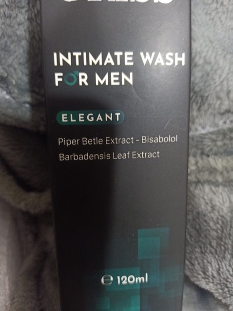 Sản phẩm đúng mô tả, thơm hương bạt hà nên dùng có chút mát lạnh, nch ổn áp á nha