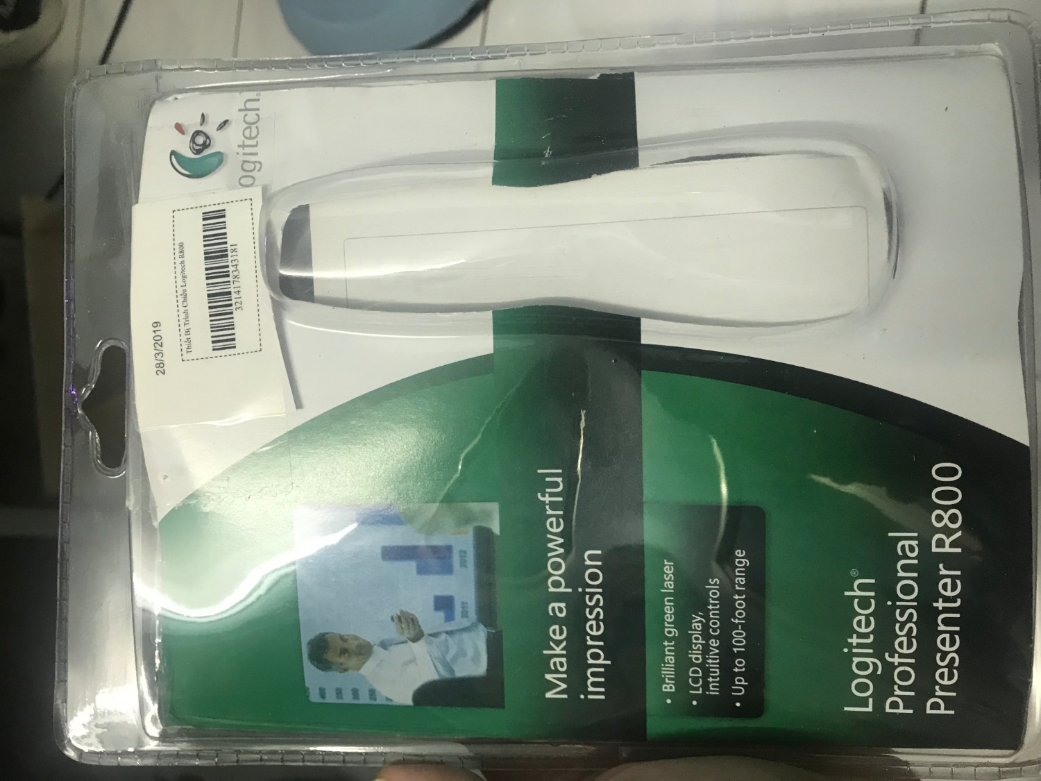 Việc này đã phản ánh với Tiki nhưng chưa được giải quyết ngày 3/4 tới nay, sản phẩm hàng bán không phải hàng chính hãng, hàng nhái. 

Đơn vị cung cấp hàng cho tiki quá tệ. 

Liên hệ *** khi Tiki nhận được phản hồi.