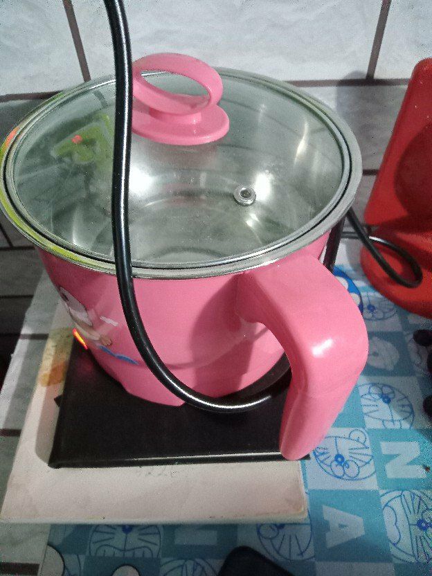 Đã  sử dụng 10 ngày, sp nhanh sôi, độ bền chưa rõ, sẽ tiếp tục ủng hộ nếu thấy chất lượng, thời gian giao hàng nhanh, chăm sóc khách hàng tốt