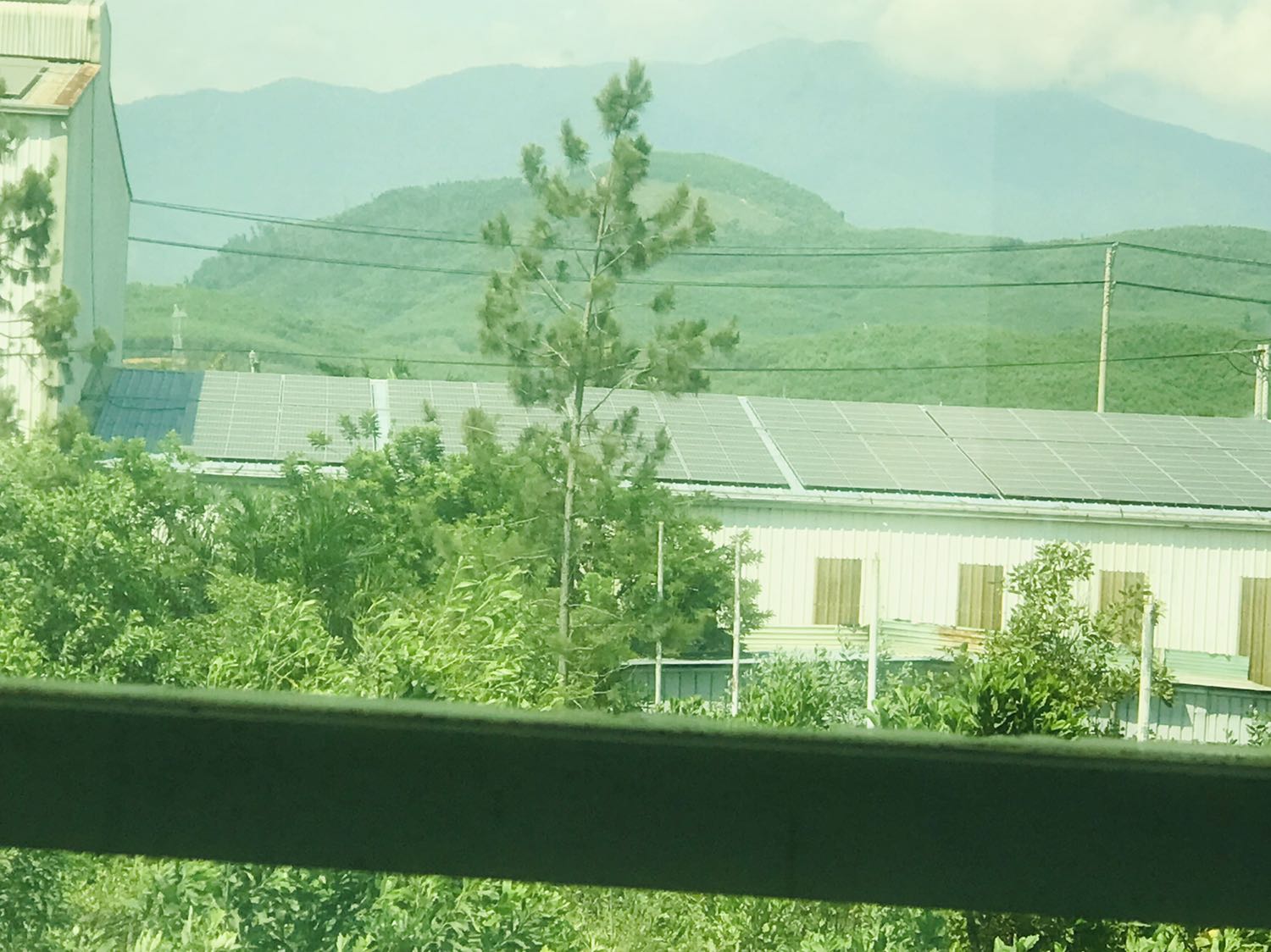 Sản phẩm đúng mô tả, nhận hàng nhanh, đóng gói sản phẩm chắc chăn
Còn về chất lượng chưa sử dụng nên chưa biết thế nào nên sẽ quay lại đánh giá sau Sản phẩm đúng mô tả, nhận hàng nhanh, đóng gói sản phẩm chắc chăn
Còn về chất lượng chưa sử dụng nên chưa biết thế nào nên sẽ quay lại đánh giá sau