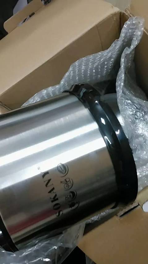 Máy to, đẹp, dễ dàng sử dụng 
Lực xay rất mạnh tiếng ồn nhỏ không quá lớn
Tặng shop 5* thái độ phục vụ khách hàng rất tốt