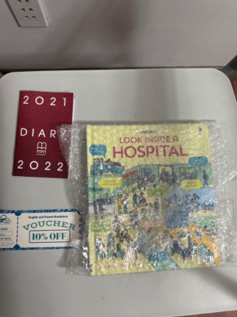 Sách đẹp, nội dung hay. Cảm ơn shop tặng thêm 1 sổ diary nhỏ 2022 và voucher.
Sẽ tiếp tục ủng hộ shop !