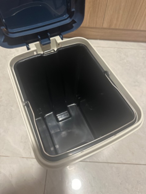 Đây là loại có ruột bên trong. Không phải giống trên hình