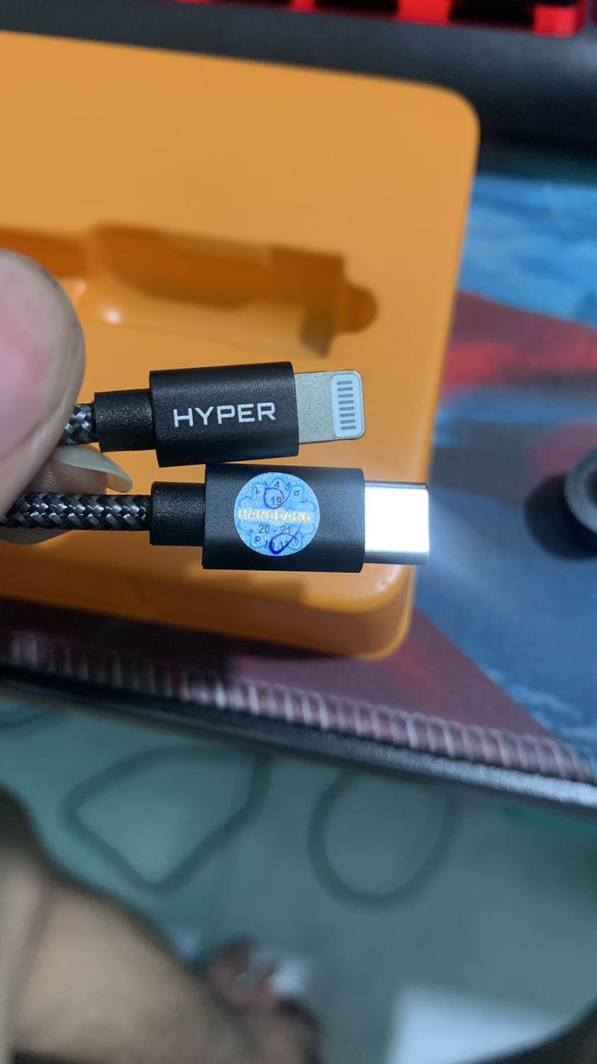 mua tháng 11 2020 mà dán tem bh 11 2019 thành ra hết bh luôn, ko biết nhân viên nào ghi tem bh ác thật