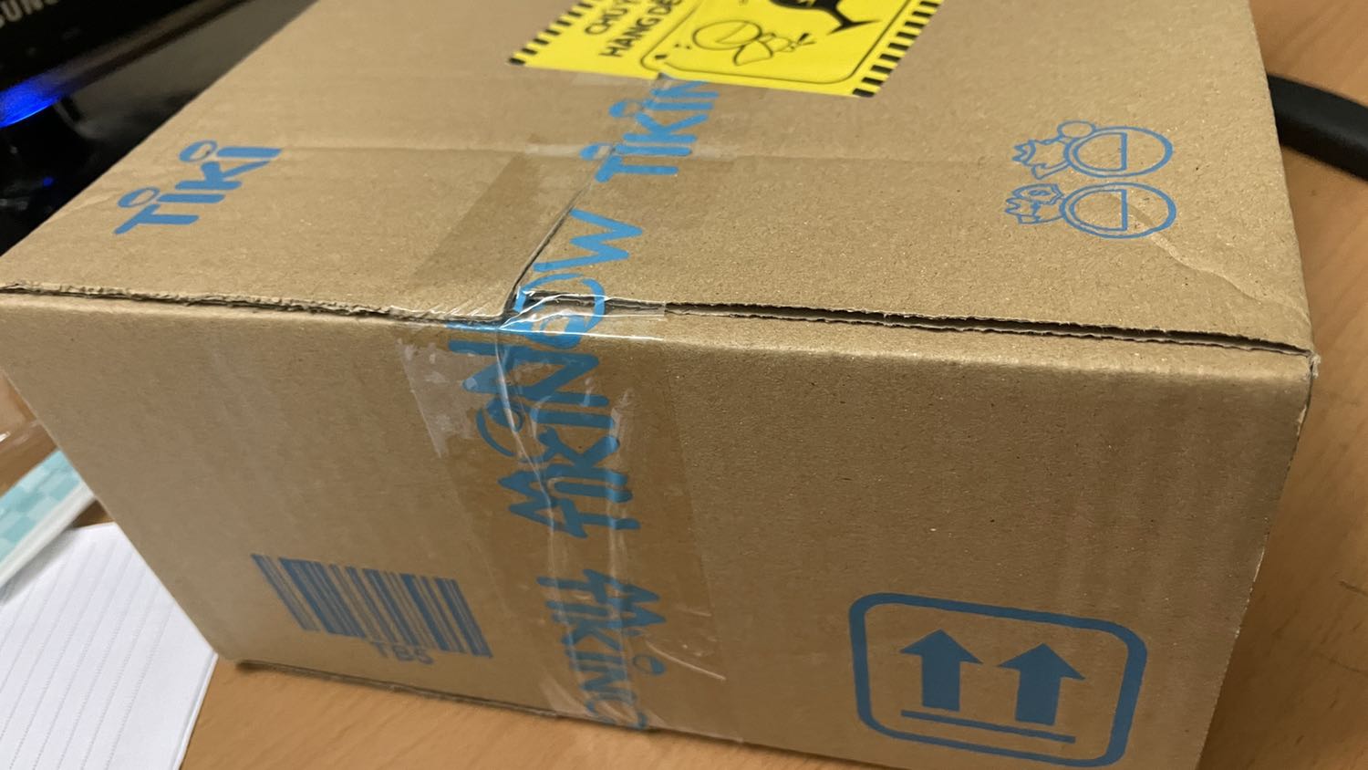 Đóng gói cực chắc chắn, giao nhanh hơn dự kiến, phát ở 5G thì siêu đỉnh. Độ bền thì chờ thời gian đánh giá.