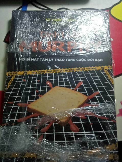 Giao hàng cực kì nhanh, khâu đóng gói vẫn không được ổn lắm, mong Tiki sẽ chú ý lại phần đóng gói. Còn về sách thì chất lượng rất tốt, không bị bóp méo hư tổn ở đâu hết