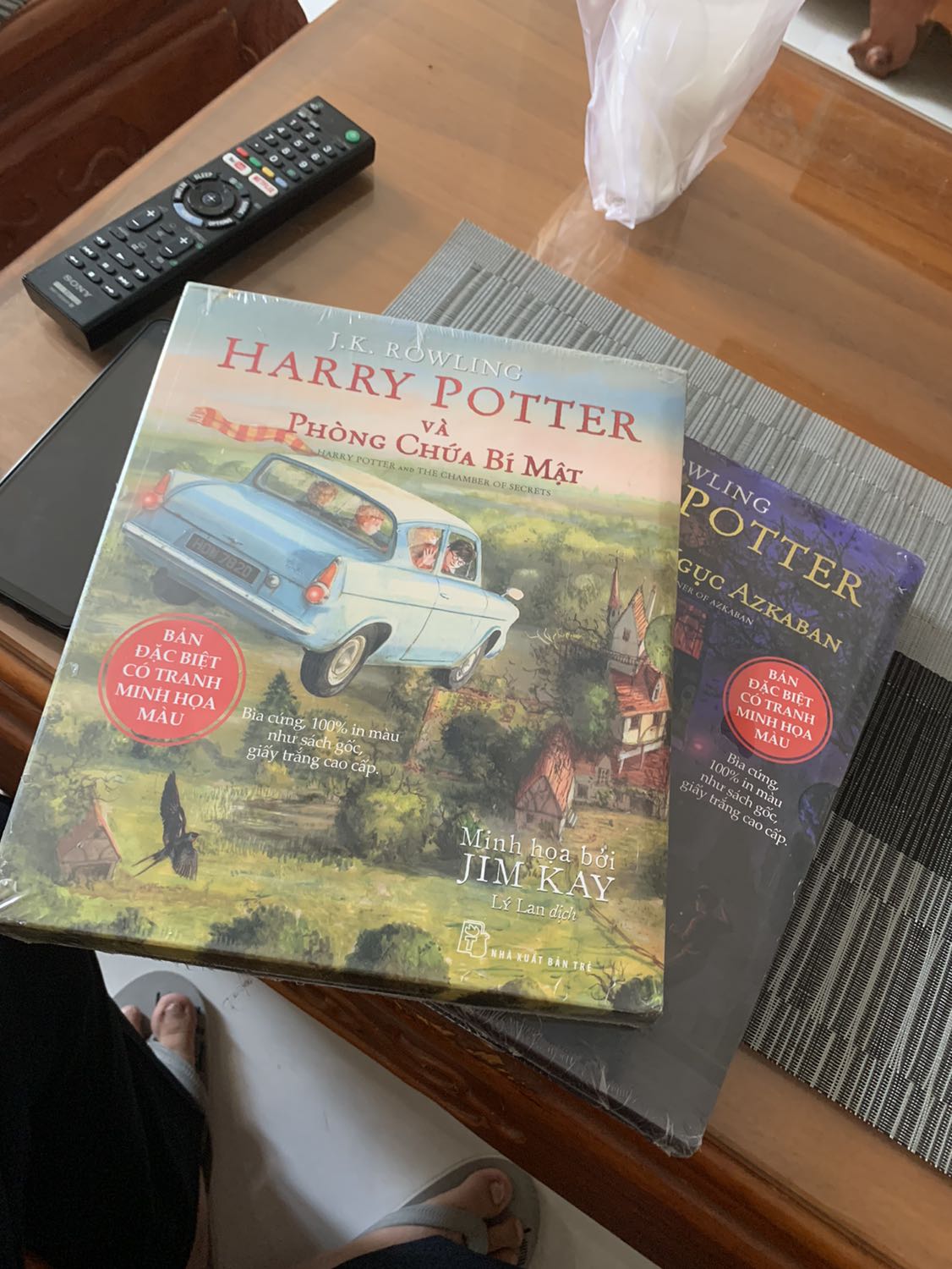 Sản phẩm tuyệt vời, mãi mới có cơ hội sale để có thể mua về tác phẩm cuổi tuổi thơ qua những hình minh hoạ cực đỉnh