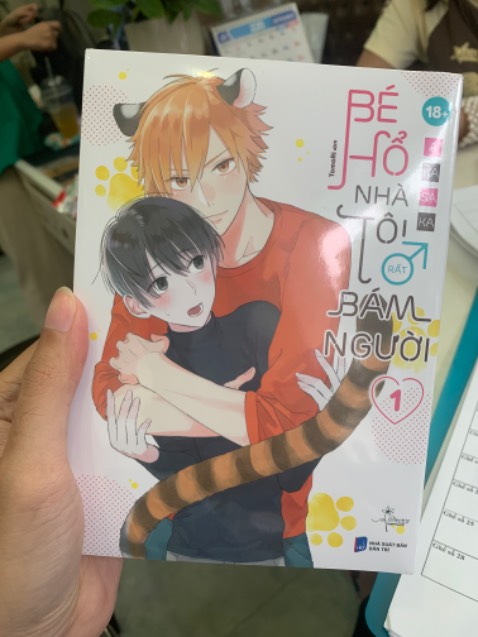 Truyện dễ thương lắm nha, giao hàng nhanh và gói cũng cẩn thận nữa á