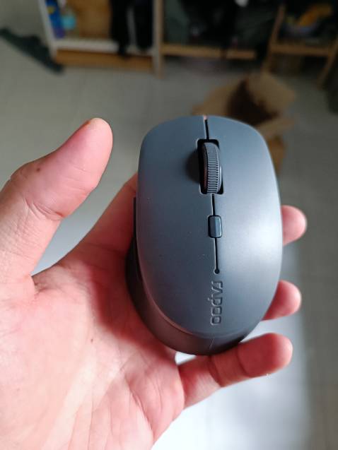 Kiểu dáng đẹp, cầm vừa tay, chuột vừa xài được usb vừa xài đc bluetooth rất tiện