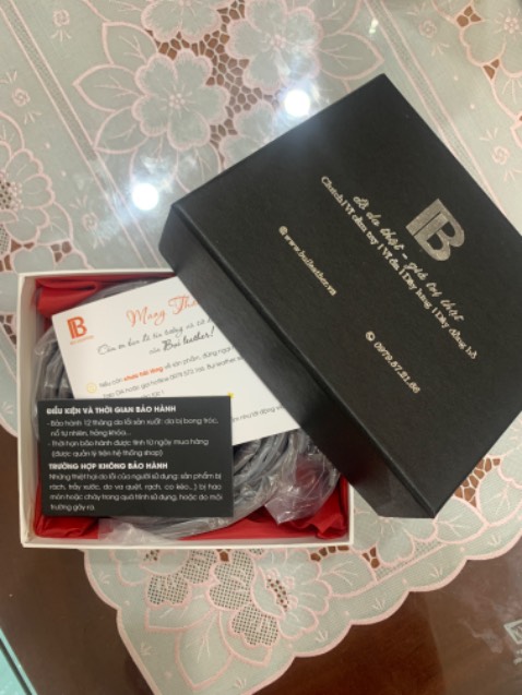 Dây da chắc, dày, khóa kim loại dễ sử dụng. Hàng nhận đc như mẫu giới thiệu