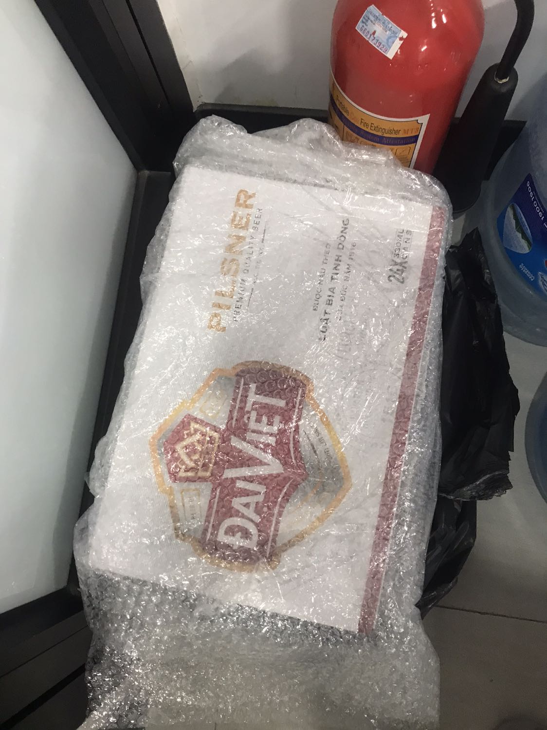 24/01/2022 đã giao nhầm hàng cho mình. Mình đặt bia đen. Đề nghị đổi hàng ngay