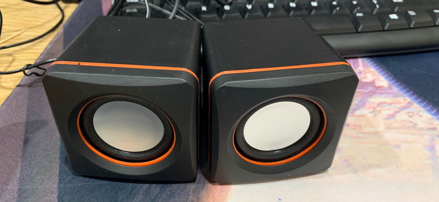 Hàng chất lượng quá kém, không nghe được tý nào luôn