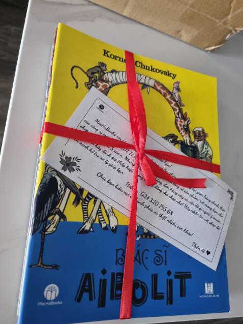 Nội dung phong phú, cung cấp nhiều kiến thức bổ ích, minh họa sinh động, chất lượng giấy tốt, màu in sắc nét, đóng gói cẩn thận.