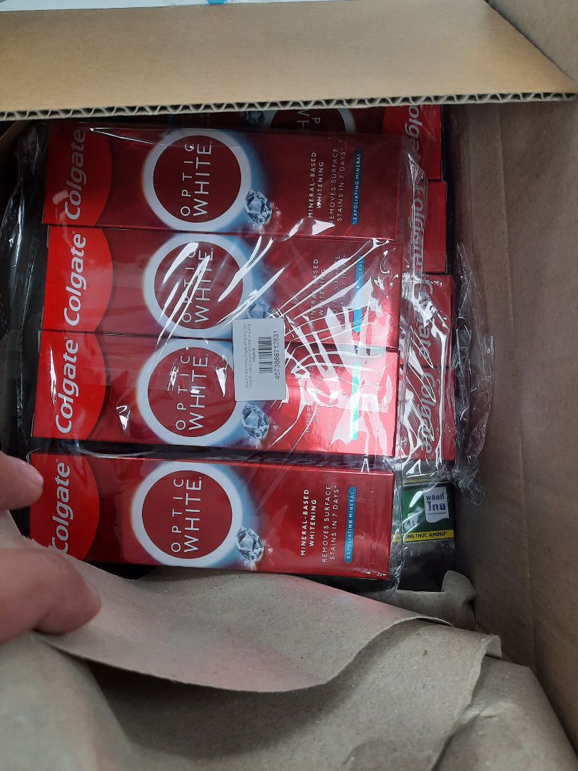 Hàng đóng gói cẩn thận, kỹ càng. 
Giao hàng nhanh, Quà tặng là type kem nhỏ