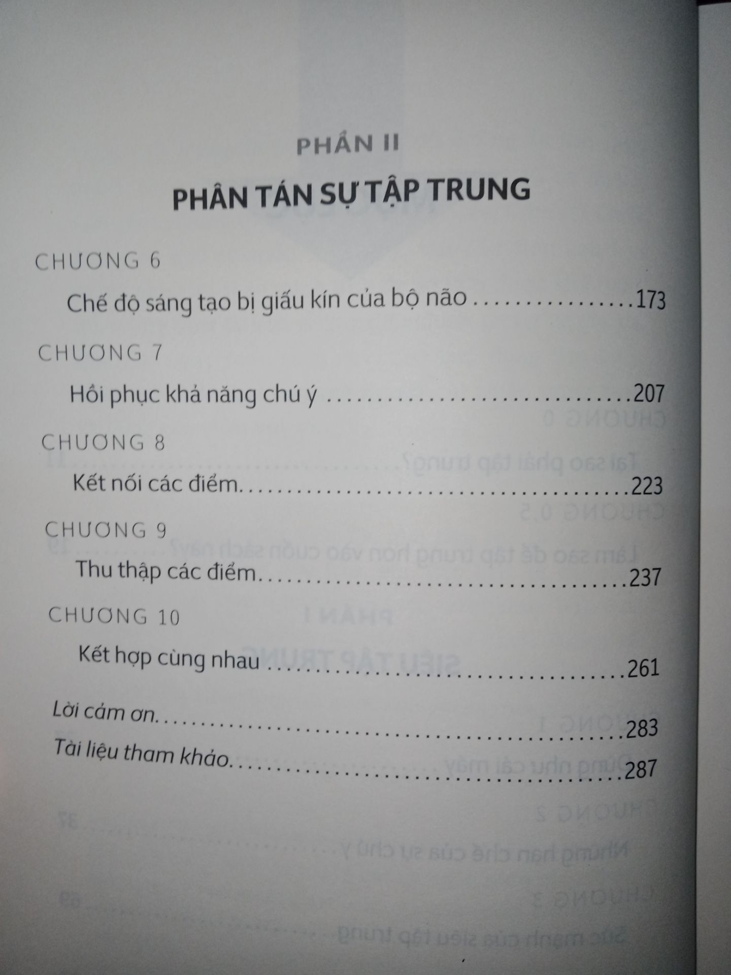 Giáo hàng nhanh, chất lượng tốt
Chris Bailey đưa ra những nghiên cứu về các phương pháp luyện tập siêu tập trung nên khi đọc có thể hơi khó hiểu. Nhưng tác giả cũng đưa   ra những kinh nghiệm bản thân đã áp dụng để siêu tập trung và làm việc hiệu quả làm tăng tín  thực tế và ứng dụng. Đây là cuốn sách khoa học, kỹ năng sống rất cần thiết cho tất cả mọi người trong thời đại ngày nay. Làm việc chăm chỉ chưa chắc bằng làm việc hiệu quả, thông minh và một trong những kĩ năng quan trọng để làm việc hiệu quả chính là sự tập trung