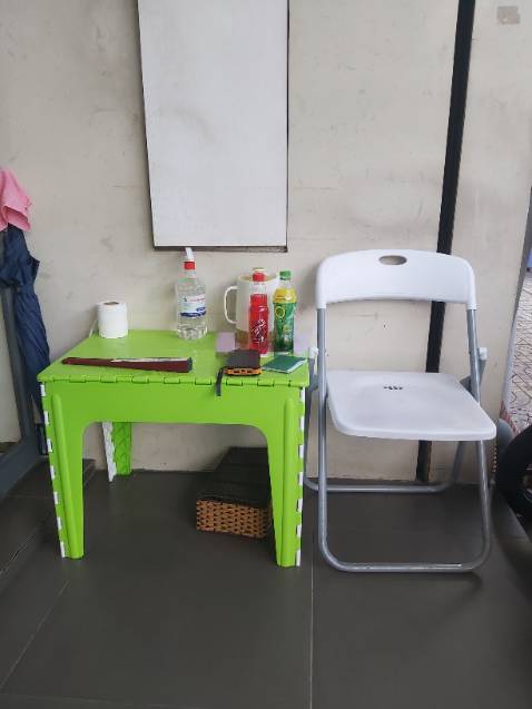 Chất liệu nhựa của bàn tốt,chắc chắn.Dáng đẹp,chiều cao của bàn thích hợp khi ngồi với ghế nhựa 4 chân học sinh
Mẫu mã đẹp,màu sắc hài hòa
Chấm cho shop 5 ⭐⭐⭐⭐⭐
Lần sau sẽ ủng hộ shop tiếp.😊