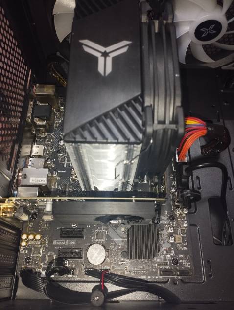 Hộp xẹp lép may cắm lên vẫn chạy 😂😂.Hàng chính hãng Viễn Sơn.