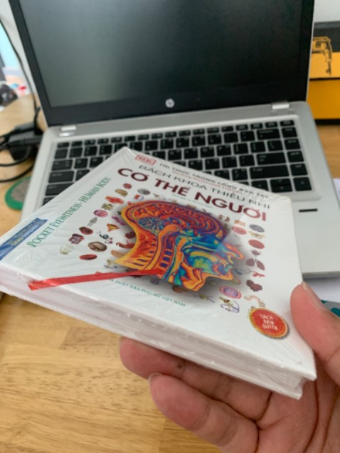 trang sách bị nhăn, mua 2 cuốn Động Vật và Phát Minh thì ko bị, ko hài lòng lắm nhưng mình vẫn đánh 5*