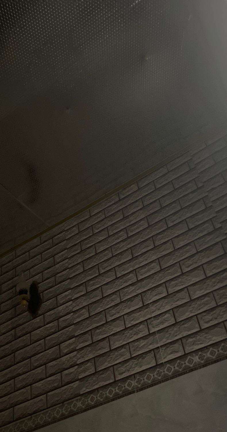 máy đẹp . chắc chắn . nhìn xinh . giao nhanh . nhận dc hàng nhưng mình chưa dùng nên k biết máy chạy có mạnh k . nhưng máy của  chị mình đã dùng 2 năm rồi máy vẫn còn chạy tốt và vắt sạch cam mà k bị đắng nhé . xl vì lười đi chụp ảnh nên k có ảnh của máy . máy giống vs hình nên mn yên tâm cứ mua đi nhé .