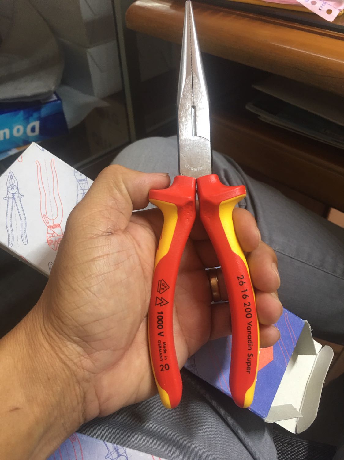 Shop uy tín, giao hàng nhanh chóng, hàng thương hiệu Đức, cầm nắm vừa tay