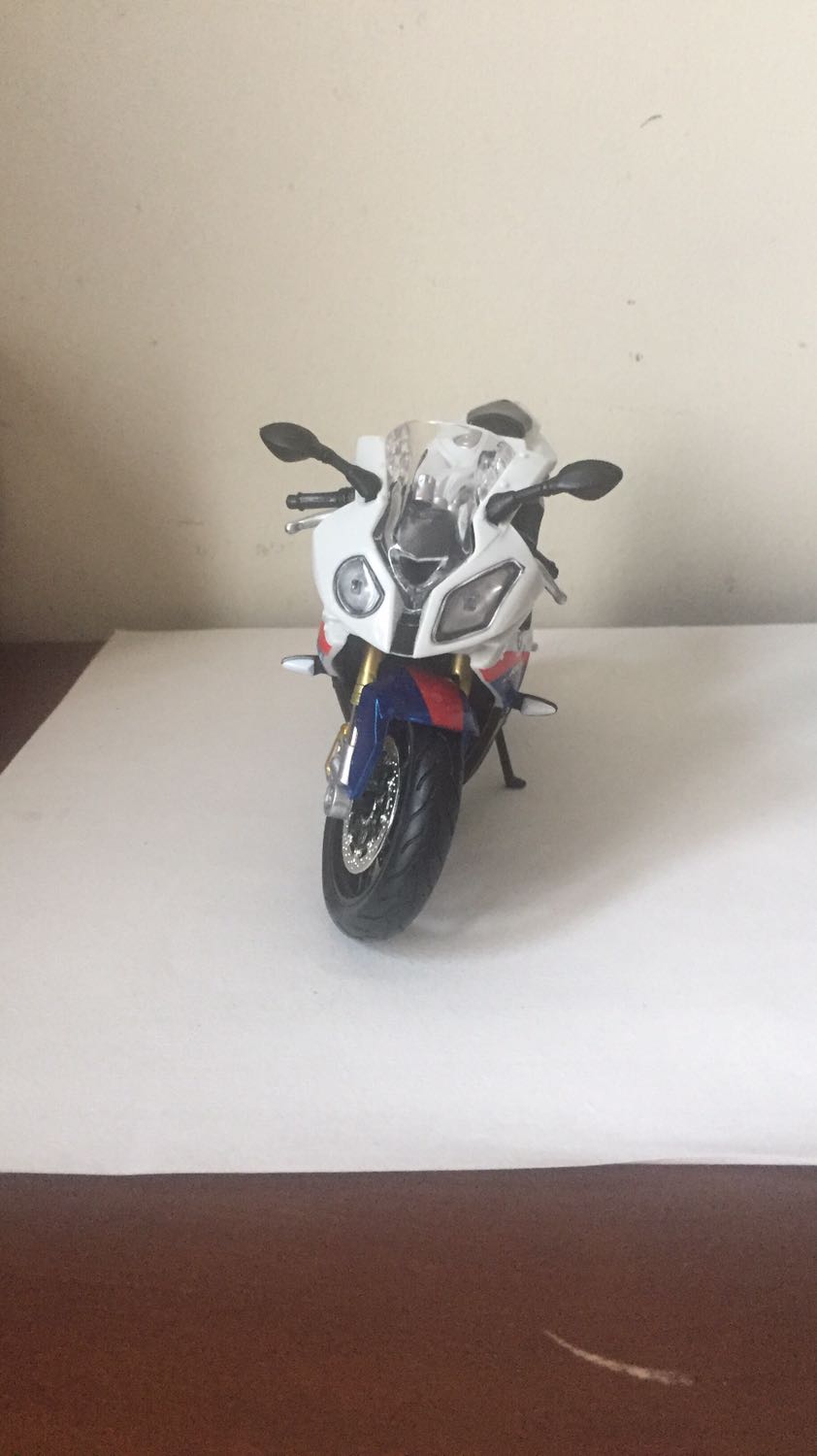 nhưng mà hàng giao hơi muộn nhưng mà tôi rất thấy vui khi mà bờ la