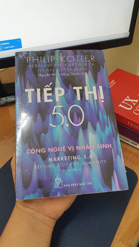 Tiki giao hàng nhanh, sách mới, đóng hàng kỹ. Nội dung chính chưa đọc nhưng xem qua một số nội dung bên ngoài thì cuốn sách này thật sự là những điều mới mẻ và cần thiết để dân marketing hiểu, đón đầu xu hướng và là nền tảng để tạo nên những campaign chất lượng.