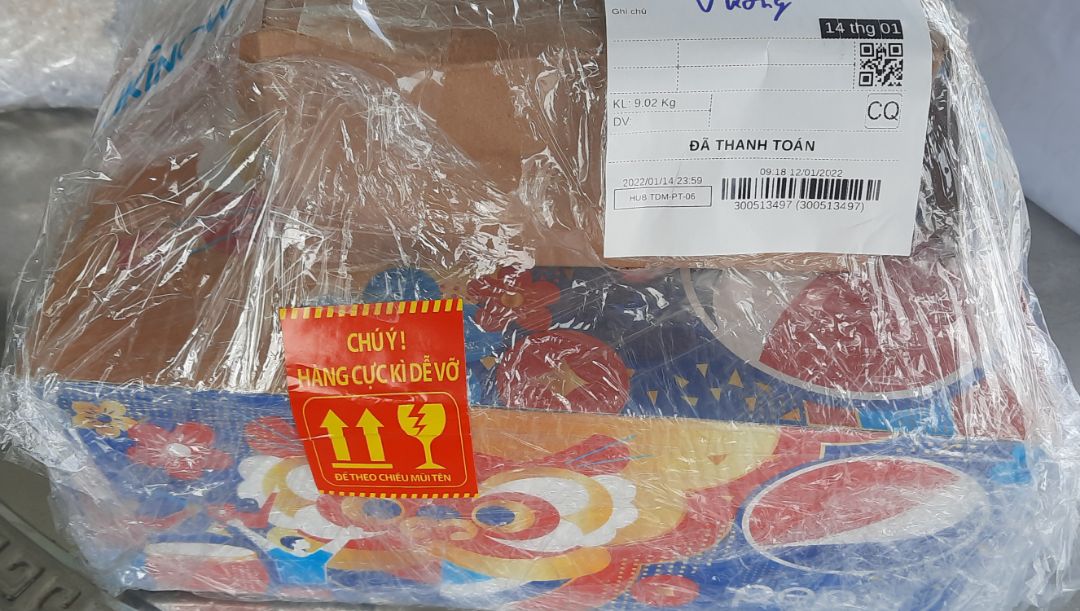 Đóng gói cẩn thận, giao hàng nhanh, lại được tặng kèm ly pepsi màu vàng rất đẹp nữa, xin cảm ơn tiki Đóng gói cẩn thận, giao hàng nhanh, lại được tặng kèm ly pepsi màu vàng rất đẹp nữa, xin cảm ơn tiki