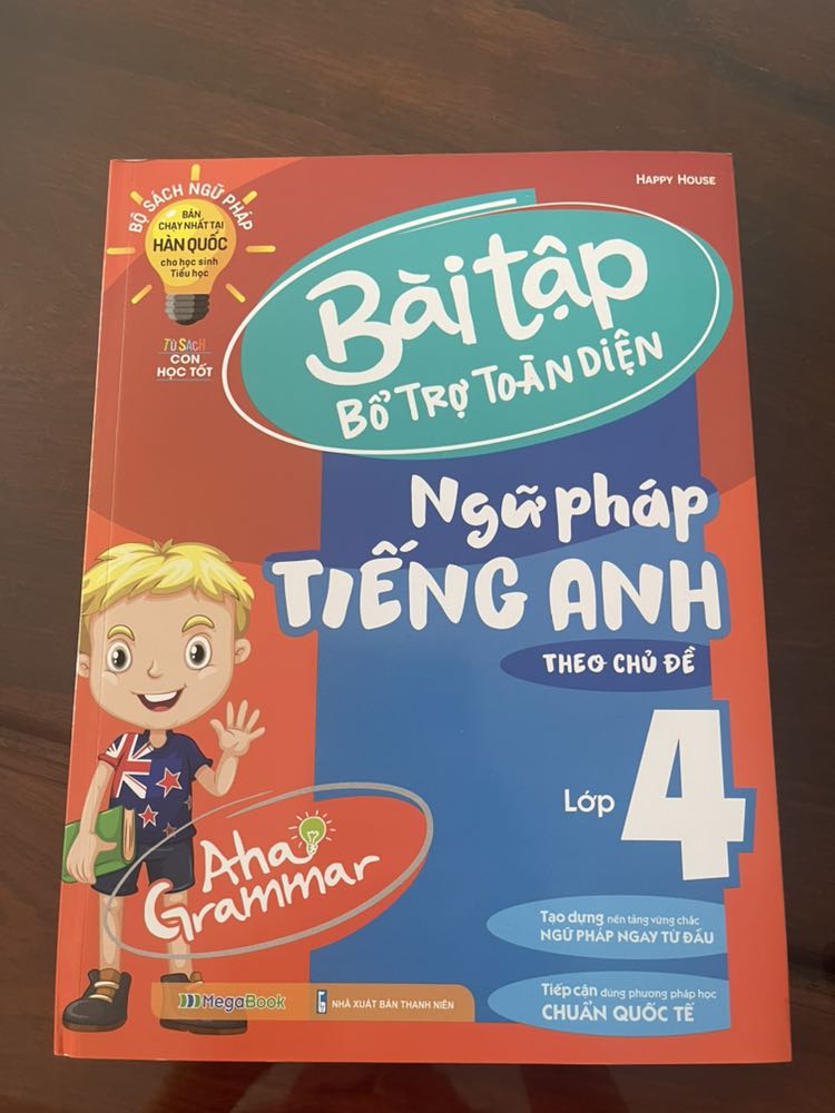 Sách in đẹp, dễ nhìn, nhiều kiến thức ngữ pháp và có bài luyện tập, đóng gói cẩn thận và giao hàng nhanh.