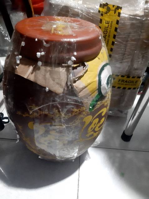 Bình đẹp + giảm giá nữa. Giao hàng nhanh, đóng gói cẩn thận. Rất đáng mua!