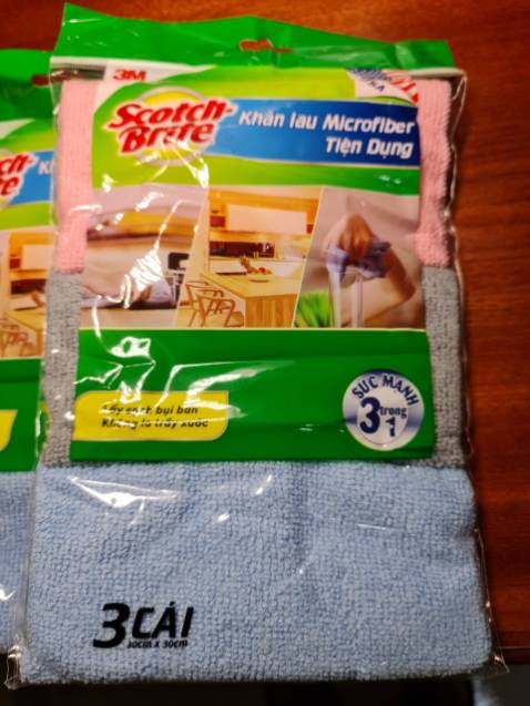 giao hàng bị nhầm sản phẩm khác . Đề nghị đổi giúp mình nhé giao hàng bị nhầm sản phẩm khác . Đề nghị đổi giúp mình nhé