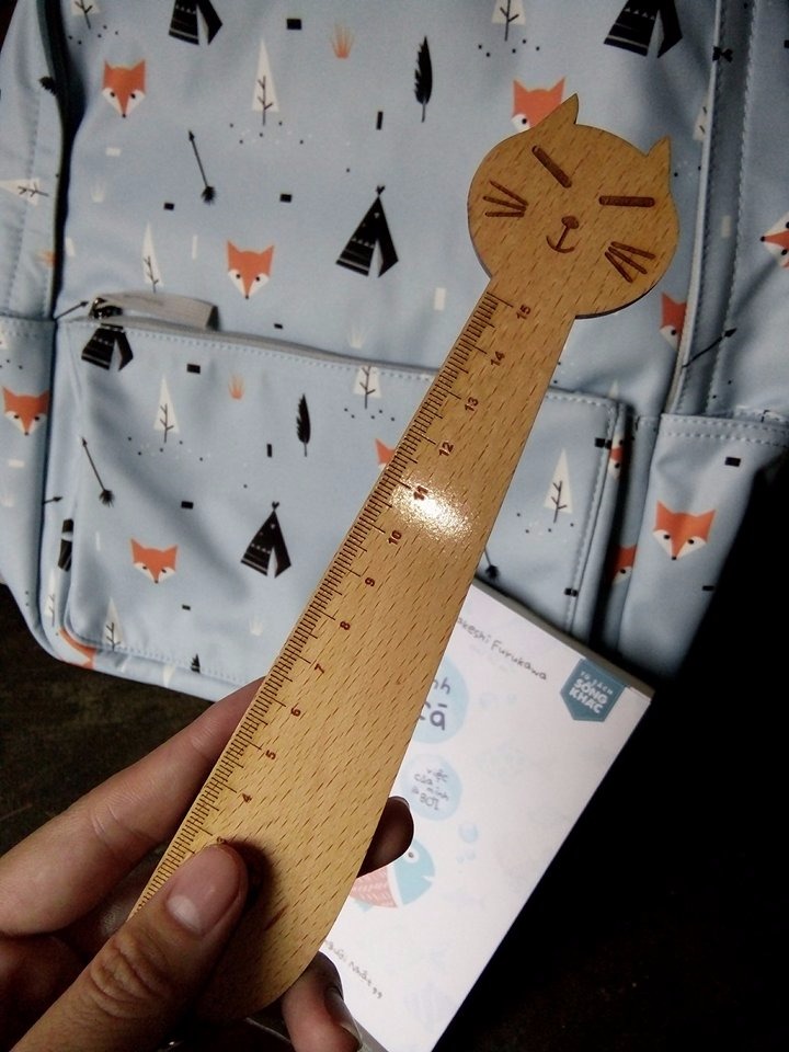 Thước đẹp nhưng hơi khó dùng. To hơn so với tưởng tượng của mk rất nhiều. Cảm ơn Tiki.