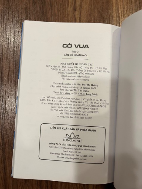 Sách viết có hệ thống, tiếc là chưa tháy xuất bán quyển 4, 5, 6