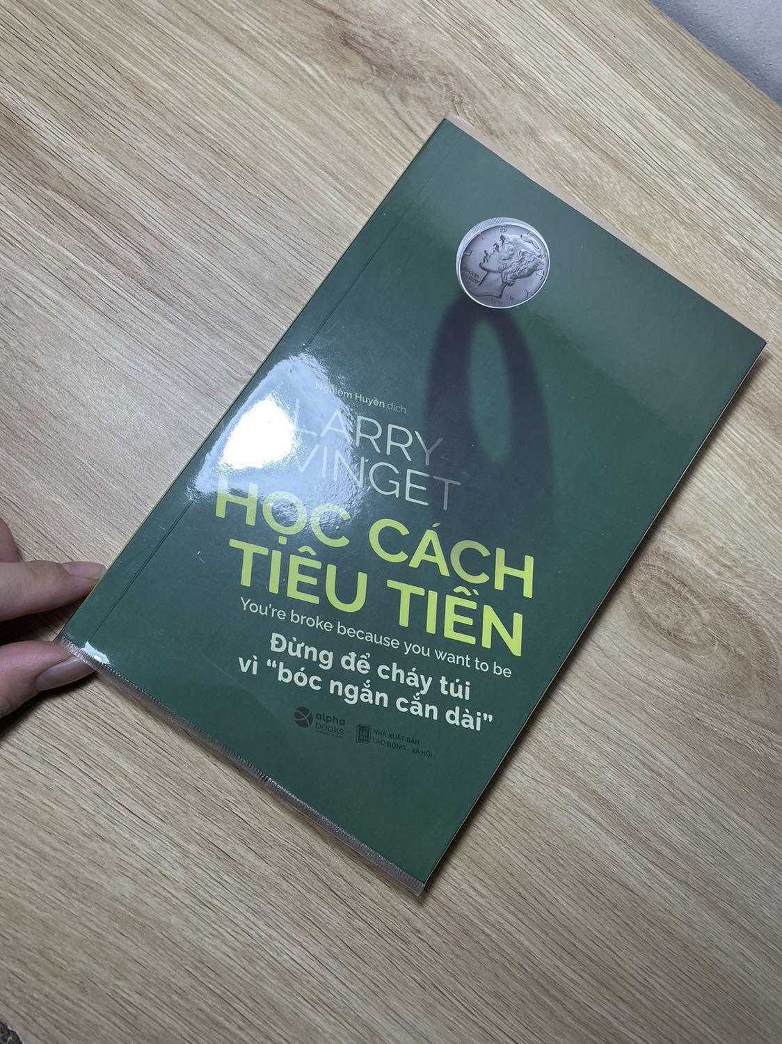 Review sách Học cách tiêu tiền của nhà văn Larry Winget 2 Học Cách Tiêu Tiền | Tiki Trading | Tiki